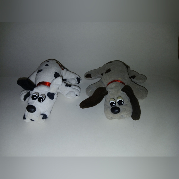 Lot Of 2 Pound Puppies Newborn Plush 1985 Tonka Grey With Spots & Dalmatian Vtg - Picture 1 of 16